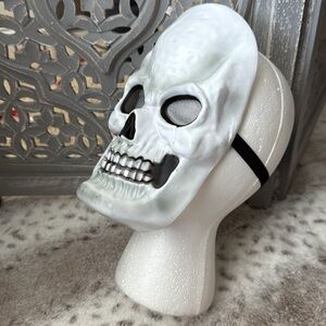 White Skull Mask OS scary skeleton horror Halloween costume trick or treat